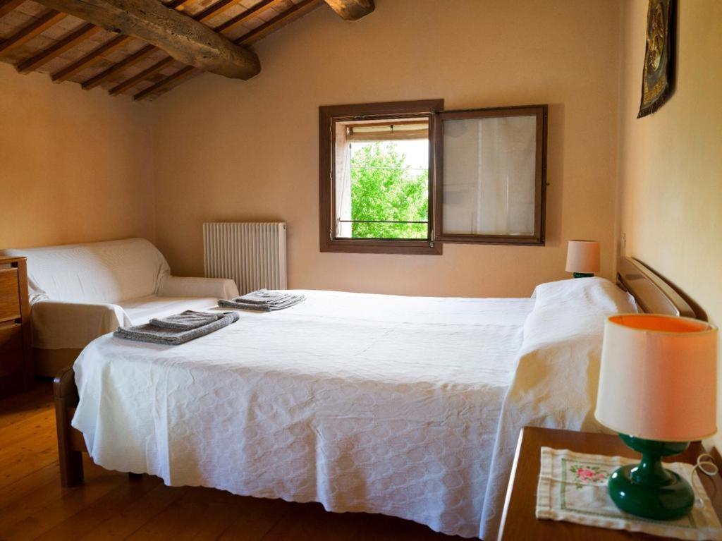La Casa Di Laura Apartment Castelcucco Bagian luar foto