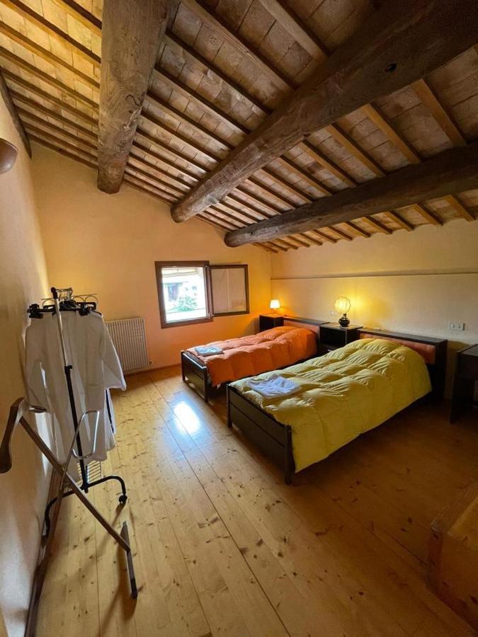 La Casa Di Laura Apartment Castelcucco Bagian luar foto